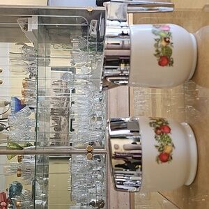 Vintage 1970’s Gemco Sugar Bowl & Creamer‎ Set